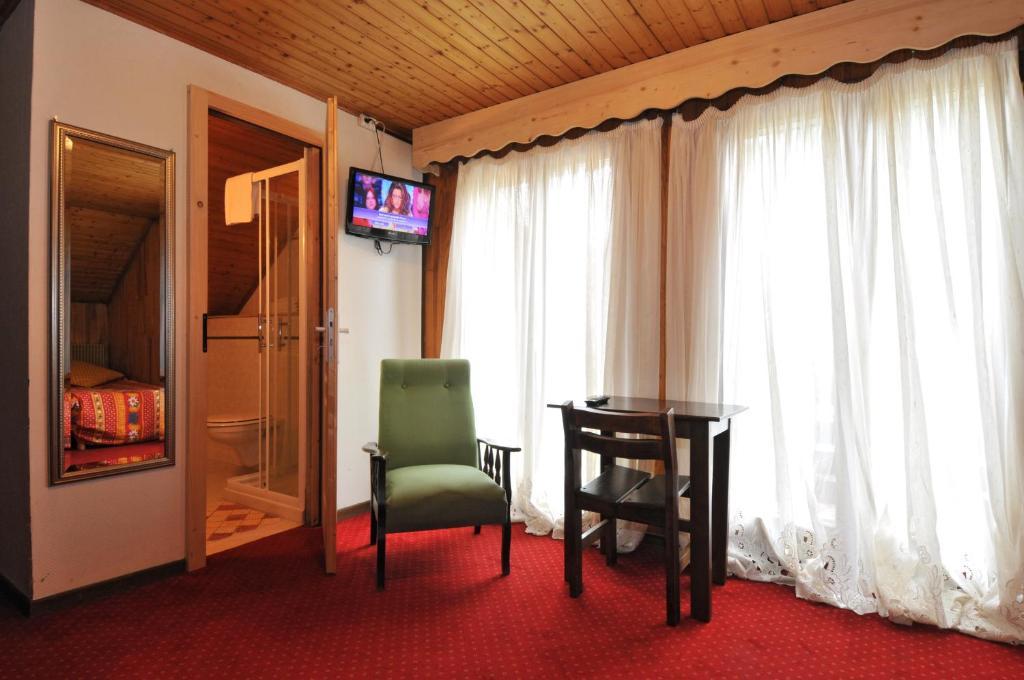 אבונדאנס Hotel Le Mont Jorat מראה חיצוני תמונה